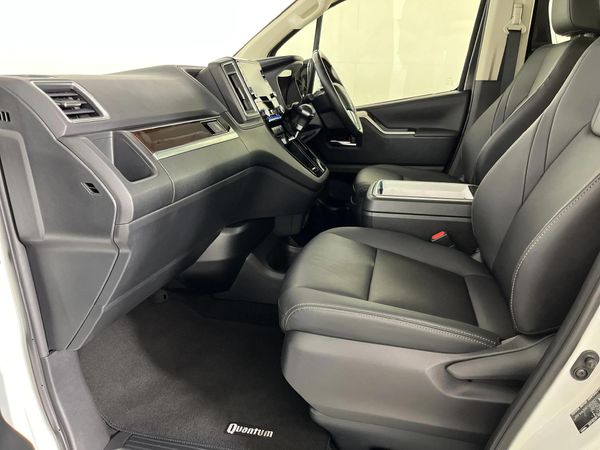 2022-Toyota-Quantum-28-VX-6-seat image:8