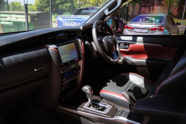 2024-Toyota-Fortuner-28-GD-6-Auto-mHev image:14