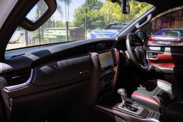 2024-Toyota-Fortuner-28-GD-6-Auto-mHev image:8