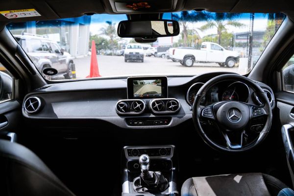 2020-Mercedes-Benz-X-Class-X250d-4x4-Progressive image:9