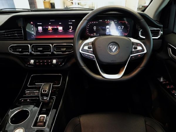 2025-Foton-Tunland-20T-G7-Luxury-4x4-Double-Cab-Auto image:9