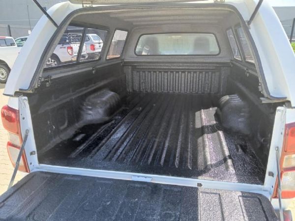 2023-Isuzu-D-Max-19-DDI-HR-L-Single-Cab image:8