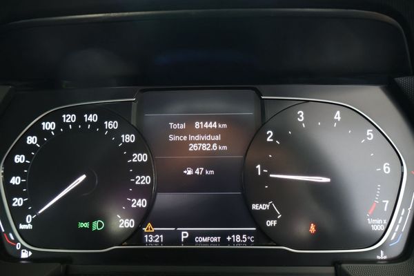 2020-BMW-1-Series-118i image:6
