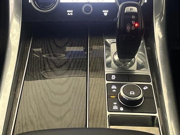 2019-Land-Rover-Range-Rover-Sport-30-SE-250kW image:10