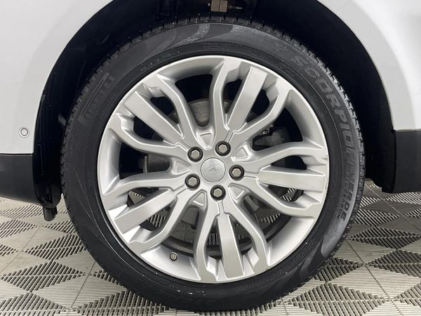 2019-Land-Rover-Range-Rover-Sport-30-SE-250kW image:4
