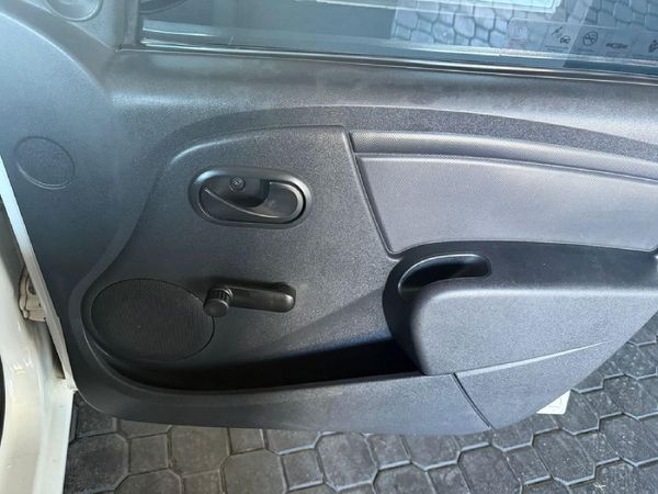 2022-Nissan-NP200-16-AC-Safety-Pack image:21