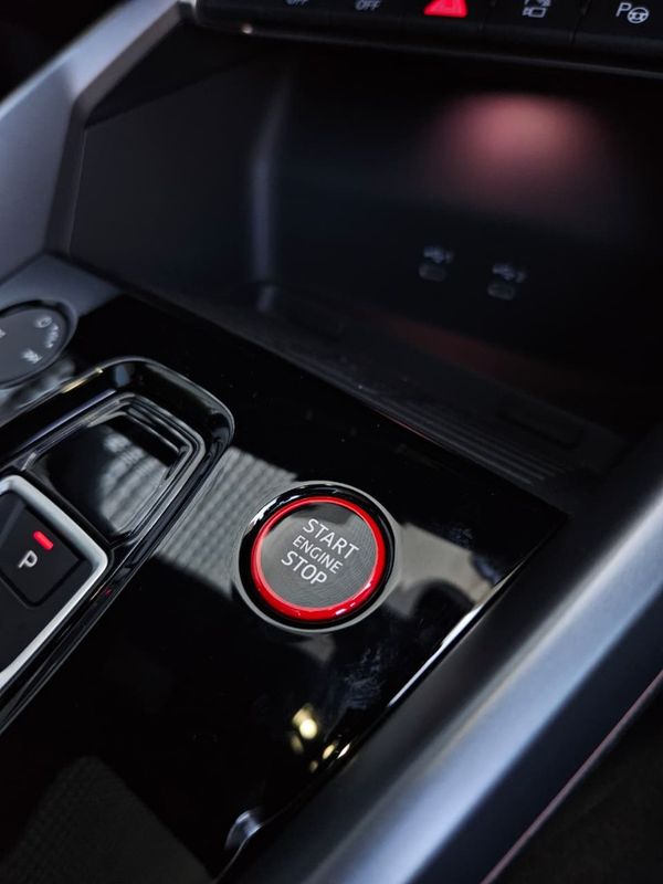 2025-Audi-RS3-Sportback-Quattro-Stronic image:16
