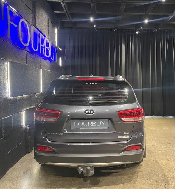 2016-Kia-Sorento-22D-AWD-Auto-7-seat-SX image:5