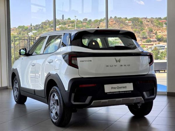 2026-Mahindra-XUV-3XO-12T-MX2-Auto image:9