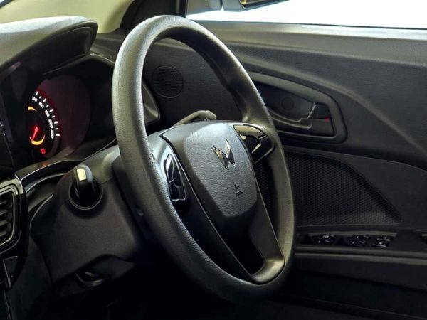 2026-Mahindra-XUV-3XO-12T-MX2-Auto image:3