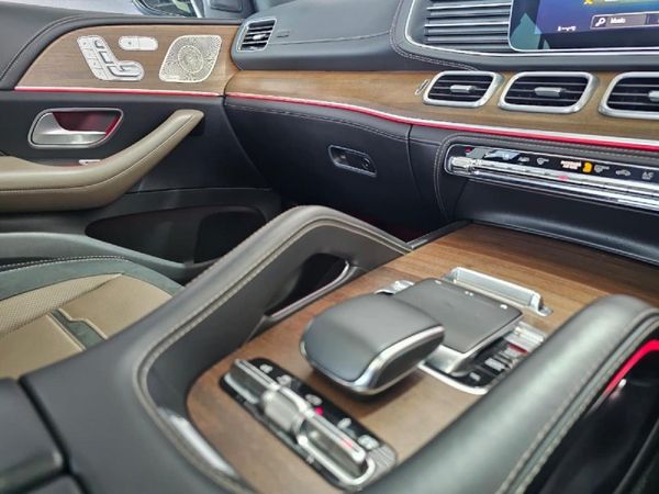 2021-Mercedes-AMG-GLE-53-AMG-Coupe-4Matic image:7