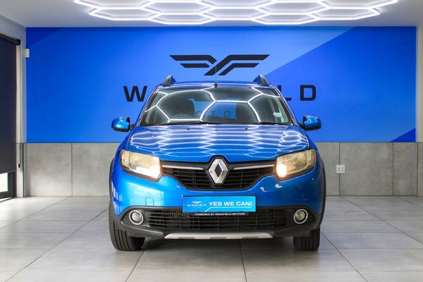 2015-Renault-Sandero-900T-Stepway image:1