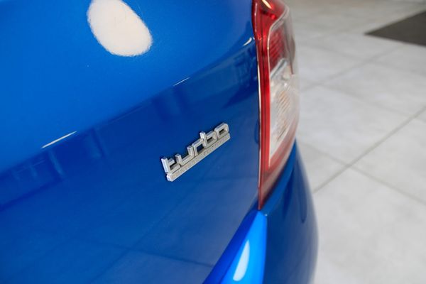 2015-Renault-Sandero-900T-Stepway image:8