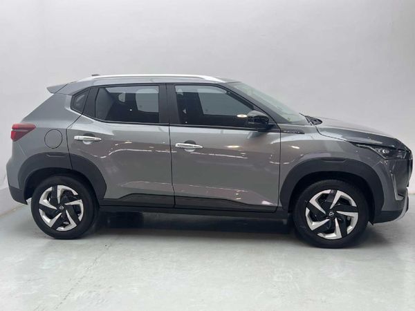 2025-Nissan-Magnite-10-Visia-AMT image:2