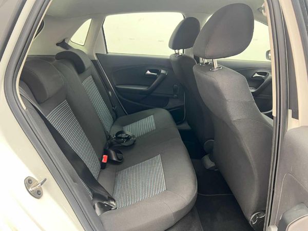 2023-Volkswagen-Polo-Vivo-16-Comfortline-Auto-5-dr image:10