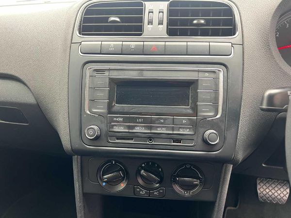 2023-Volkswagen-Polo-Vivo-16-Comfortline-Auto-5-dr image:14