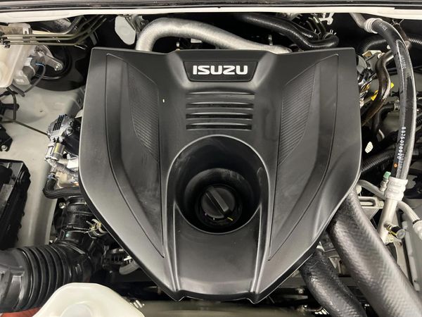 2025-Isuzu-Mu-x-30D-HR-LSE-Auto image:10