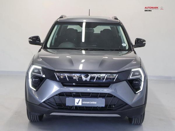 2024-Mahindra-XUV-3XO-12T-AX5 image:1