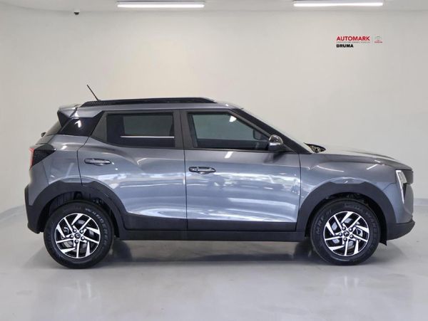 2024-Mahindra-XUV-3XO-12T-AX5 image:7