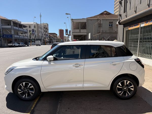 2025-Suzuki-Swift-12-GLX-Auto image:14