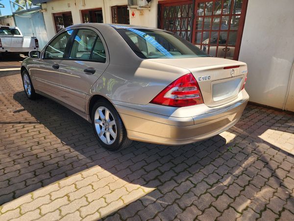 2004-Mercedes-Benz-C-Class-C-180K-Classic-Auto image:2