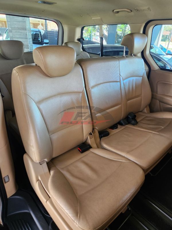 2012-Hyundai-H-1-25-CRDi-VGT-Wagon-Auto image:9
