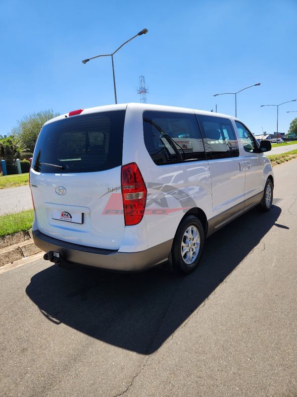 2012-Hyundai-H-1-25-CRDi-VGT-Wagon-Auto image:4