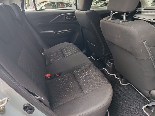 2026-Suzuki-Swift-12-GL image:10