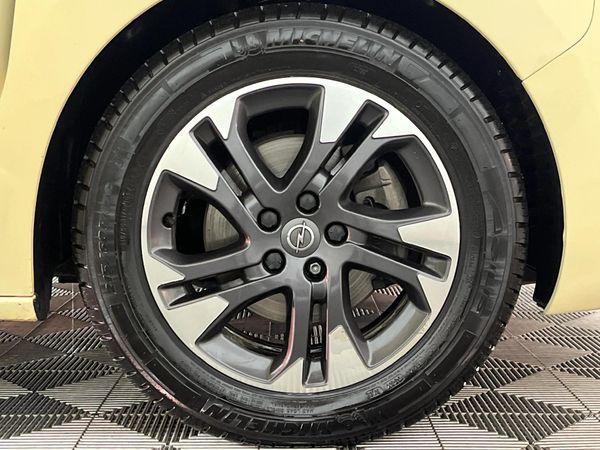 2023-Opel-Zafira-Life-Elegance-20-TD-Auto image:4