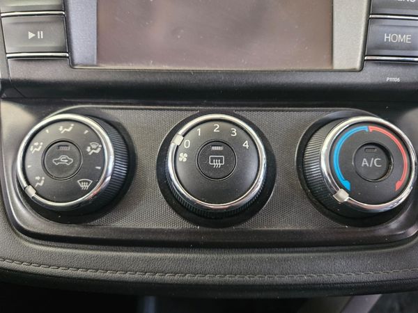 2018-Toyota-RAV4-RAV image:11