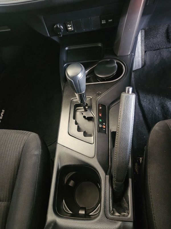 2018-Toyota-RAV4-RAV image:21