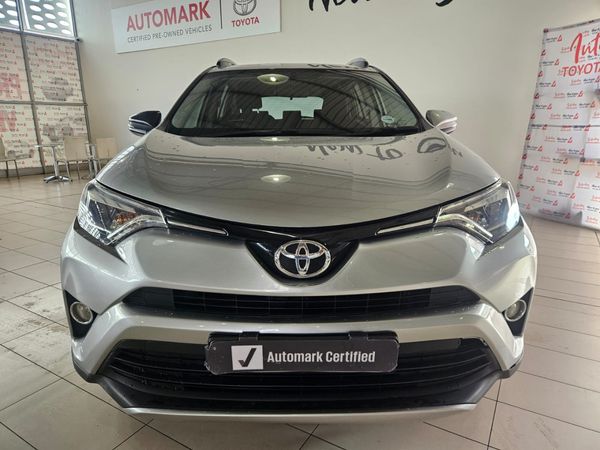 2018-Toyota-RAV4-RAV image:4
