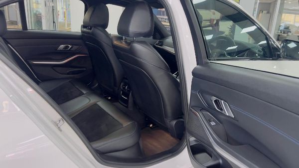 2021-BMW-3-Series-320i-M-Mzansi-Edition-Auto-g20 image:14