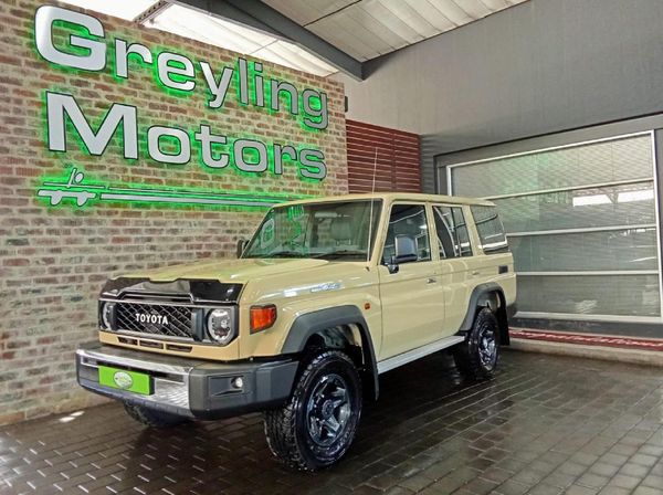 2025-Toyota-Land-Cruiser-76-28GD-6-Station-Wagon-LX image:3