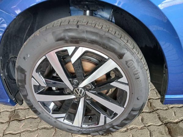 2025-Volkswagen-Polo-10-TSI-Life image:5