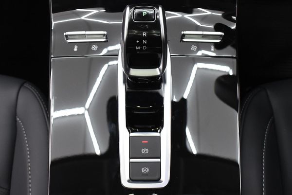 2025-Chery-Tiggo-8-Pro-16-TGDI-Executive image:16