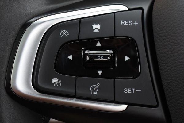 2025-Chery-Tiggo-8-Pro-16-TGDI-Executive image:18