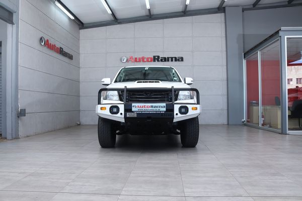 2015-Toyota-Hilux-30-D-4D-Legend-45-4x4-Auto-Double-Cab image:11