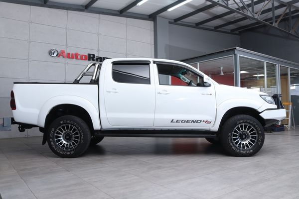 2015-Toyota-Hilux-30-D-4D-Legend-45-4x4-Auto-Double-Cab image:2