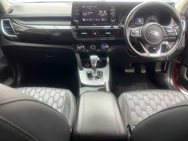 2021-Kia-Seltos-16-EX-Auto image:9