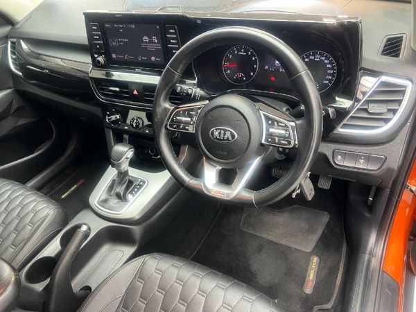 2021-Kia-Seltos-16-EX-Auto image:19