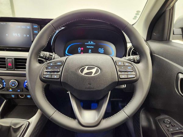 2025-Hyundai-Exter-12-Executive image:13