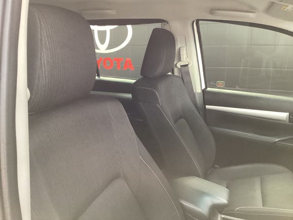 2023-Toyota-Hilux-24-GD-6-Raider-4x4-Auto-Double-Cab image:14