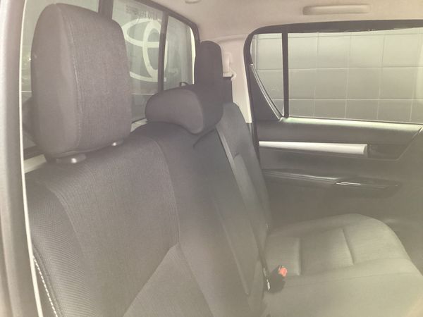 2023-Toyota-Hilux-24-GD-6-Raider-4x4-Auto-Double-Cab image:15