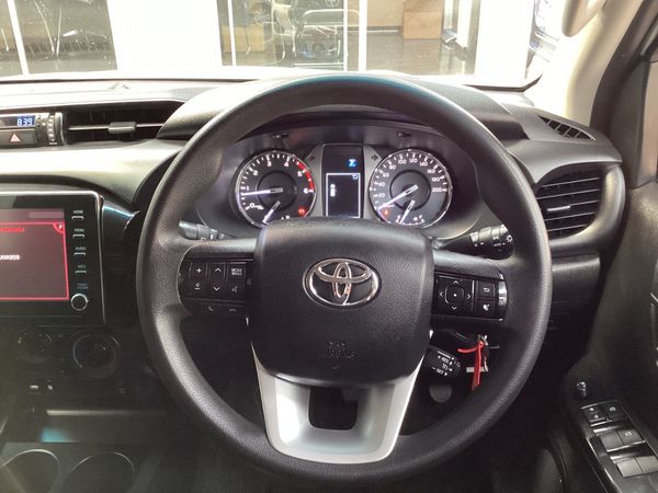 2023-Toyota-Hilux-24-GD-6-Raider-4x4-Auto-Double-Cab image:6