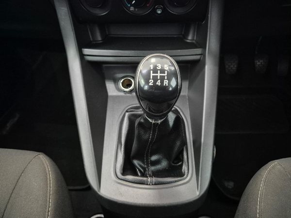 2018-Ford-Figo-15Ti-VCT-Ambiente-5-dr image:8