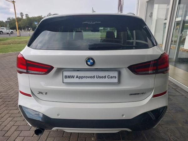 2022-BMW-X1-sDrive18i-M-Sport-Auto image:4