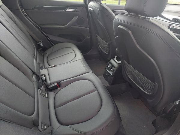 2022-BMW-X1-sDrive18i-M-Sport-Auto image:7