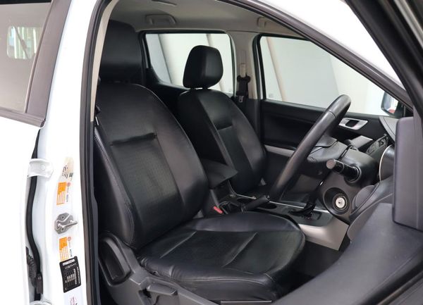 2015-Mazda-BT-50-32-TDi-SLE-Auto-Double-Cab image:17