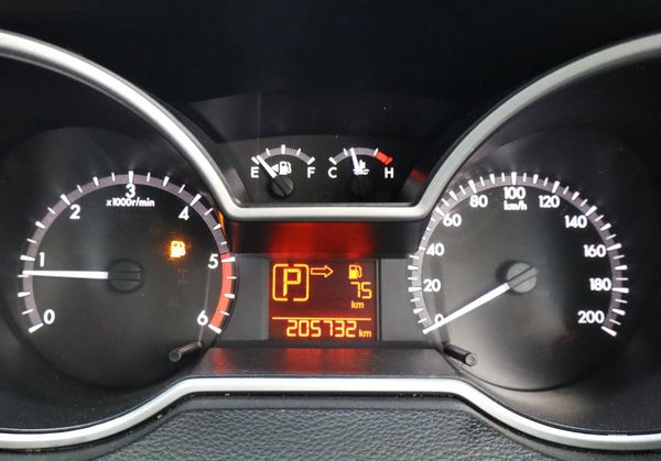 2015-Mazda-BT-50-32-TDi-SLE-Auto-Double-Cab image:3